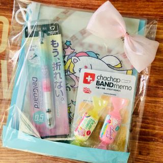♡ゆめかわいい文房具♡プレゼント セット 6点入り！女の子 中高生 高学年(ノート/メモ帳/ふせん)