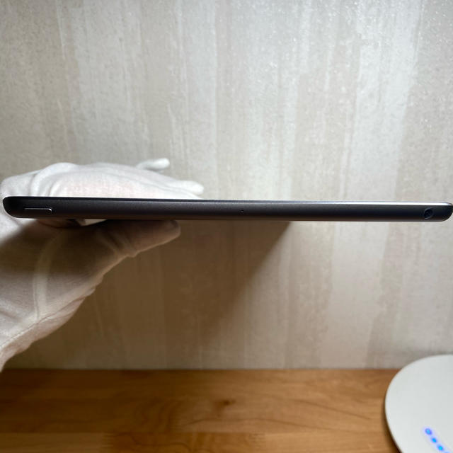 iPad 第7世代 wifiモデル 32GB 美品 送料無料第七世代