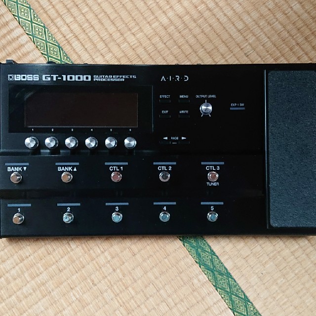 BOSS GT-1000