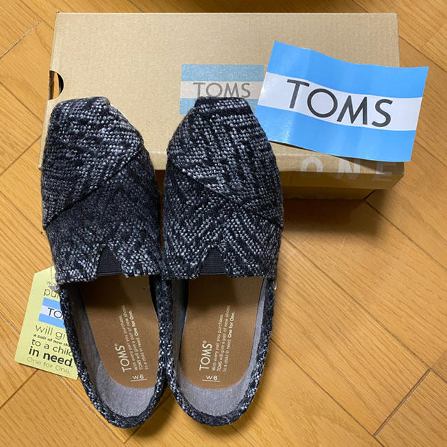 TOMS(トムズ)のはぁ様専用tomsフラットシューズ レディースの靴/シューズ(スリッポン/モカシン)の商品写真