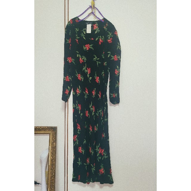 lochie 90s cherry long dress