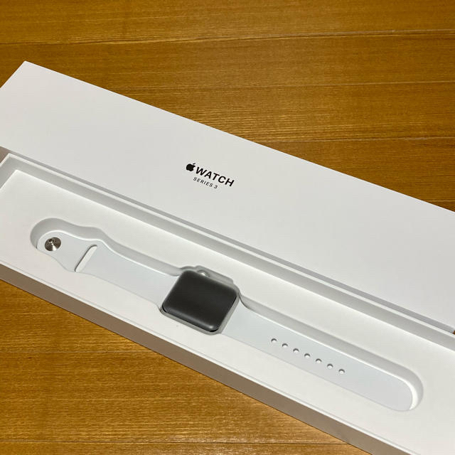 Apple(アップル)の美品 アップルウォッチ3 38mm GPSモデル スマホ/家電/カメラのスマートフォン/携帯電話(その他)の商品写真