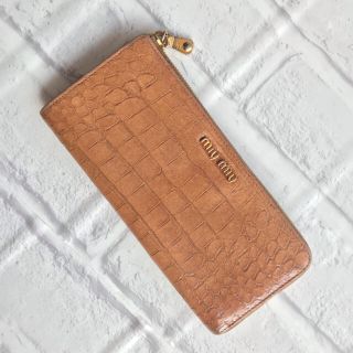 MIU MIU(財布 ・ ブラウン/茶色系)のフリマアイテム一覧 MIU MIU(財布 ・ ブラウン/茶色系)のフリマアイテム一覧