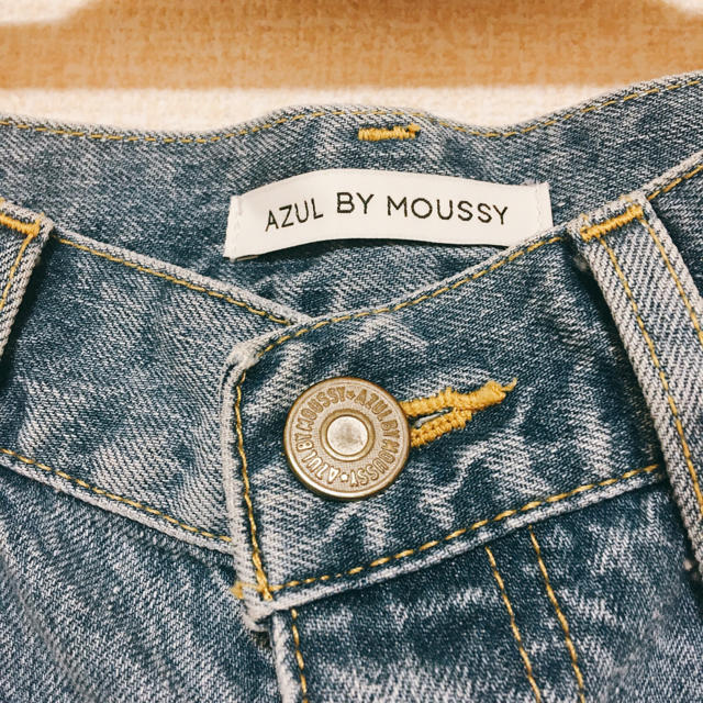 AZUL by moussy(アズールバイマウジー)のハイウエストクラッシュワイドデニムⅡ レディースのパンツ(デニム/ジーンズ)の商品写真