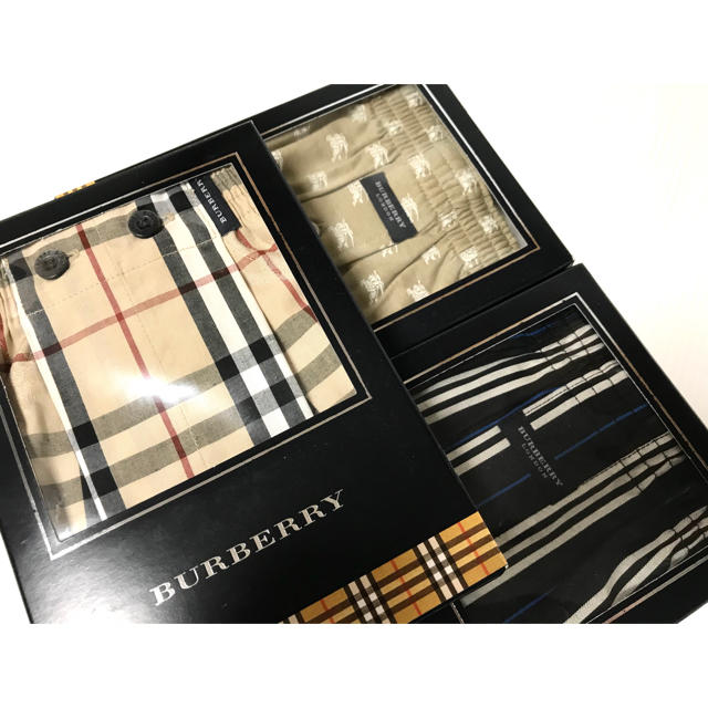 BURBERRY(バーバリー)の新品【バーバリー　BURBERRY】トランクス　3点セット メンズのアンダーウェア(トランクス)の商品写真