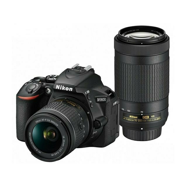 ニコン❤️送料込❤️Nikon D3300 ダブルズームキット BLACK