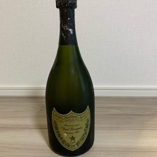 Dom Pérignon(ドンペリニヨン)のドンペリニョン　ヴィンテージ　1999 食品/飲料/酒の酒(シャンパン/スパークリングワイン)の商品写真