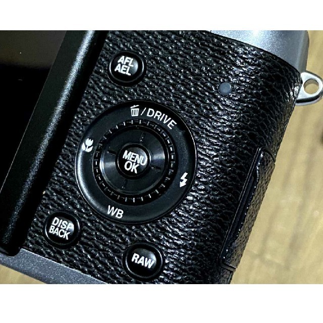 美品 FUJIFILM FinePix X100 シルバー 富士フイルム