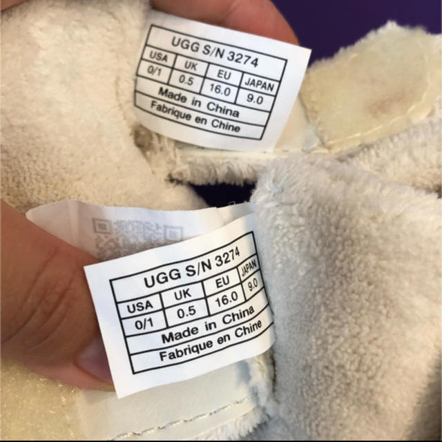 UGG(アグ)のUGG ベビーシューズ キッズ/ベビー/マタニティのベビー靴/シューズ(~14cm)(スニーカー)の商品写真