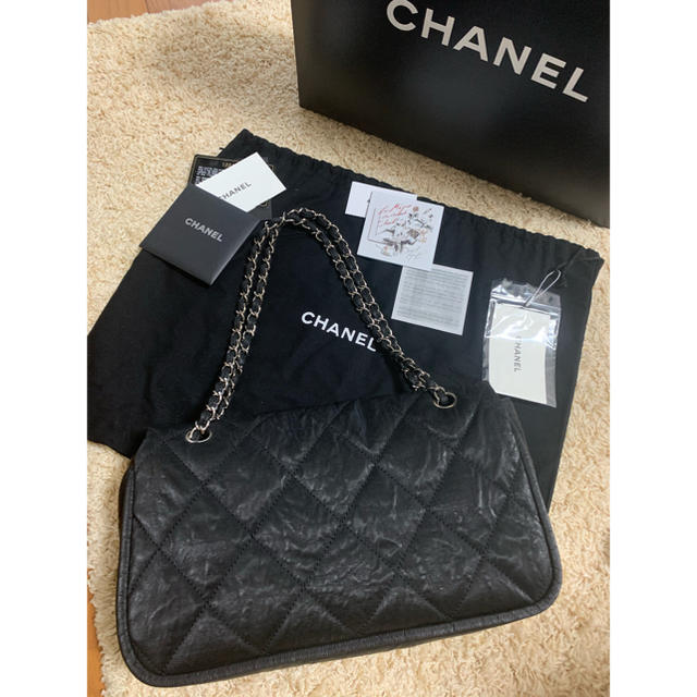 CHANEL(シャネル)のシャネル　チェーン  ショルダーバッグ　マトラッセ  ブラック レディースのバッグ(ショルダーバッグ)の商品写真