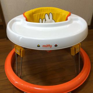 ニシマツヤ(西松屋)の歩行器(歩行器)