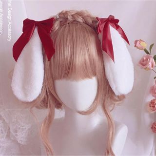 うさみみヘアクリップ　ワイン 赤色レッドコスプレなどに　ゆめかわいい  (バレッタ/ヘアクリップ)