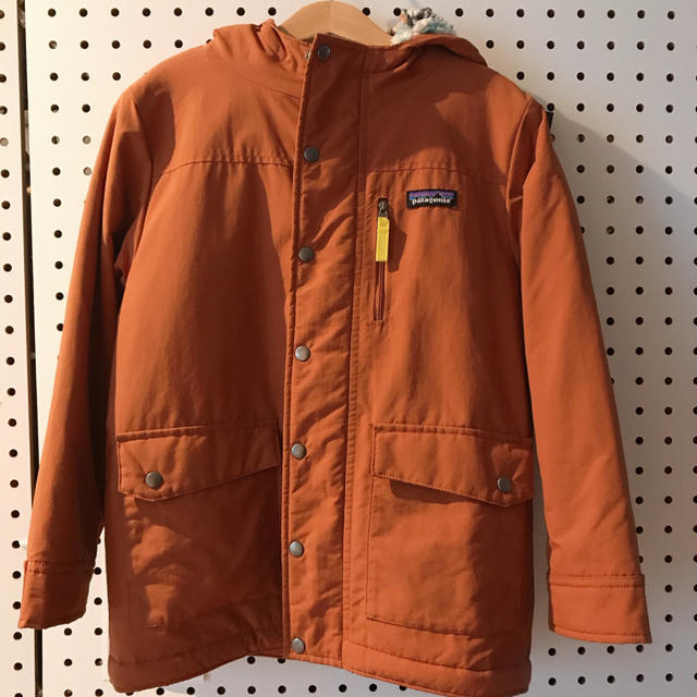 patagonia(パタゴニア)のパタゴニア　ボーイズインファーノジャケット　Sサイズ キッズ/ベビー/マタニティのキッズ服男の子用(90cm~)(ジャケット/上着)の商品写真