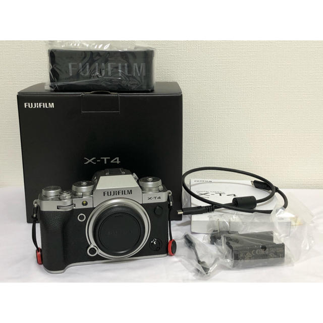 新素材新作 富士フイルム - FUJIFILM X-T4 ボディ シルバー3年保証付