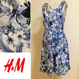 エイチアンドエム(H&M)の★H&M★フラワー柄ワンピ♡リゾートにも♪(ひざ丈ワンピース)