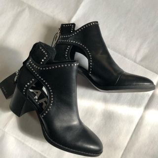 ザラ(ZARA)の☆ご専用☆ ZARA ショートブーツ　37(ブーティ)