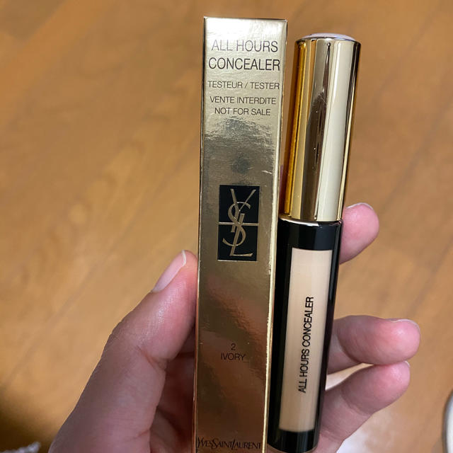 Yves Saint Laurent Beaute(イヴサンローランボーテ)のイブサンローラン☆オールアワーズコンシーラー コスメ/美容のベースメイク/化粧品(コンシーラー)の商品写真