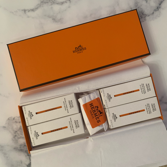 Hermes(エルメス)のクーポン期間値下げ！エルメス　3本セット ルージュ💄 コスメ/美容のベースメイク/化粧品(口紅)の商品写真