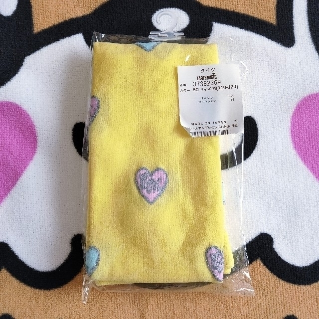 EARTHMAGIC(アースマジック)の専用❤ハート柄 タイツ イエロー キッズ/ベビー/マタニティのこども用ファッション小物(靴下/タイツ)の商品写真