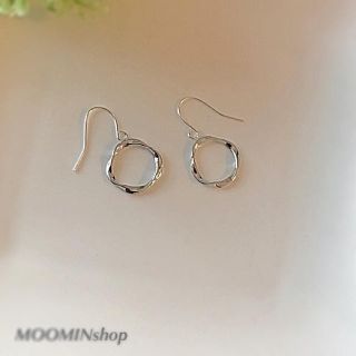 シンプルシルバーピアス(ピアス)