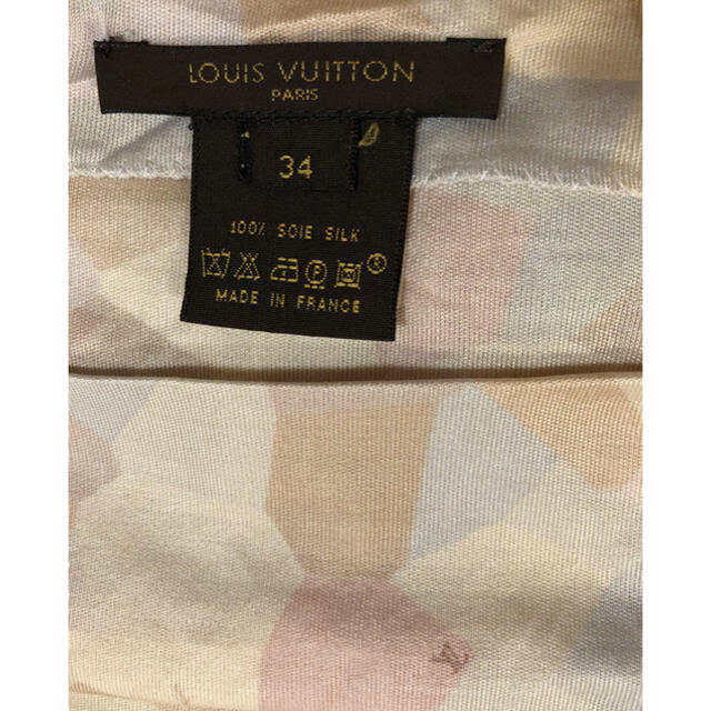 LOUIS VUITTON(ルイヴィトン)のルイヴィトン　トップス  シルク素材　ボードネック　34 レディースのトップス(カットソー(長袖/七分))の商品写真