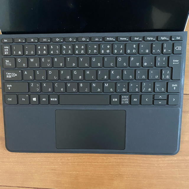 Microsoft Surface Go タイプカバー付き 1