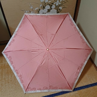 サンローラン(Saint Laurent)のイヴ・サンローラン の 折りたたみ傘 ピンク系‼️(傘)