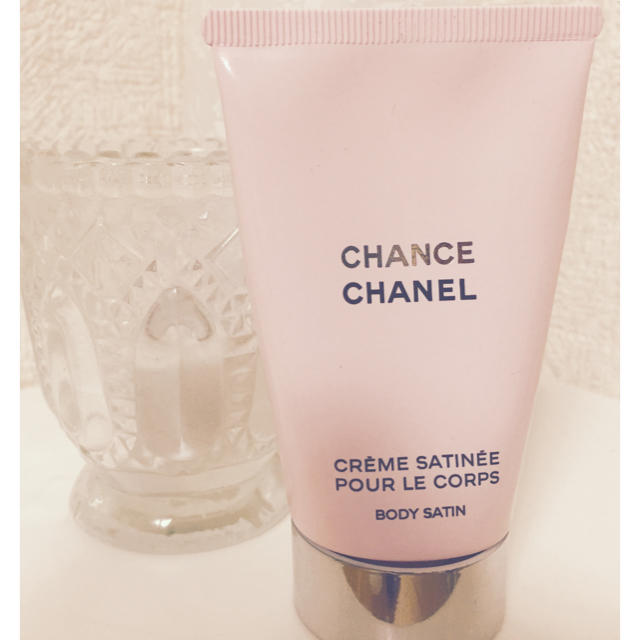 CHANEL(シャネル)のCHANCE BODY SATIN コスメ/美容のボディケア(ボディクリーム)の商品写真