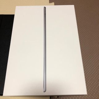 アイパッド(iPad)のiPad Air3 第3世代 新品ケース／交換済フィルム付 付属品全部有り(タブレット)