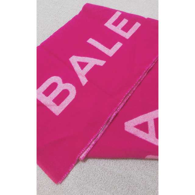 Balenciaga(バレンシアガ)の12/19SALE最終日!!確実正規品！Balenciaga マフラー レディースのファッション小物(マフラー/ショール)の商品写真