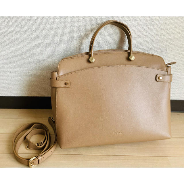 FURLA  AGATA  バッグ