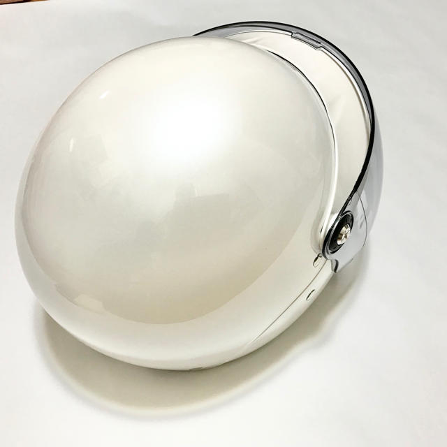 ホンダ(ホンダ)のHONDA GENUINE HELMET バイク　純正ヘルメット　白　M 送料込 自動車/バイクのバイク(ヘルメット/シールド)の商品写真