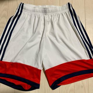 アディダス(adidas)のアディダス　ショートパンツ(ショートパンツ)