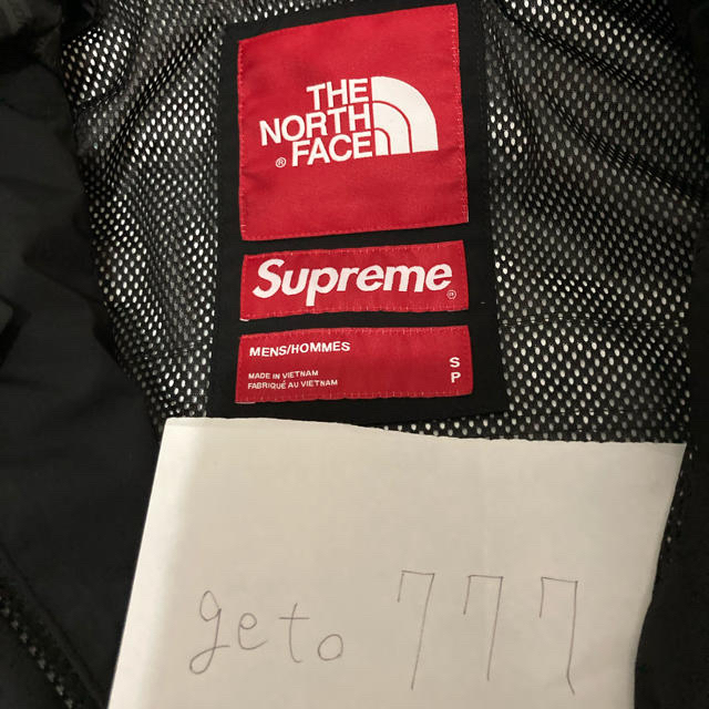 Supreme(シュプリーム)の新品S　Supreme®/The North Face Cargo Jacket メンズのジャケット/アウター(マウンテンパーカー)の商品写真