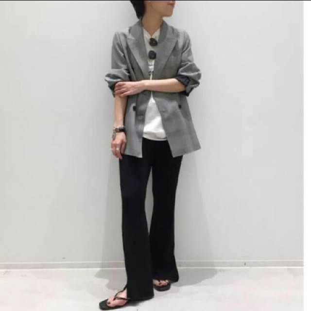 L'Appartement DEUXIEME CLASSE(アパルトモンドゥーズィエムクラス)の【美品！】アパルトモン Slit Knit Pants ニットパンツ レディースのパンツ(カジュアルパンツ)の商品写真