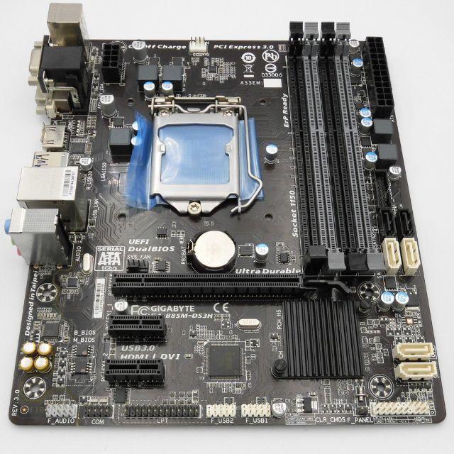 GIGABYTE GA-B85M-DS3H MicroATX LGA1150 スマホ/家電/カメラのPC/タブレット(PCパーツ)の商品写真