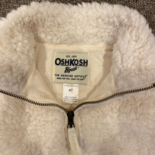 OshKosh(オシュコシュ)のOSHKOSH ボアベスト キッズ/ベビー/マタニティのキッズ服男の子用(90cm~)(その他)の商品写真