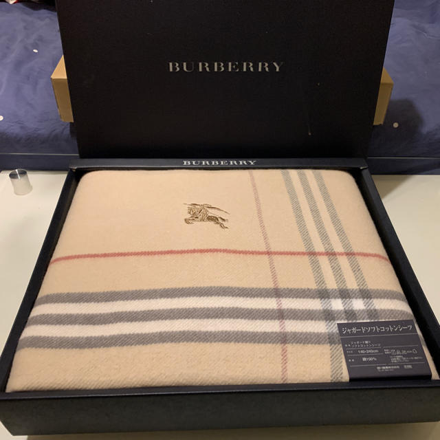 BURBERRY(バーバリー)のBurberry バーバリー　ジャガードソフトコットンシーツ インテリア/住まい/日用品の日用品/生活雑貨/旅行(日用品/生活雑貨)の商品写真