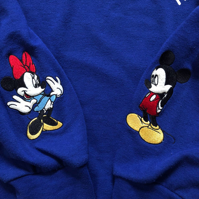 Disney(ディズニー)のディズニー★トレーナー★裏起毛★刺繍★ロゴ★ブルー★ レディースのトップス(トレーナー/スウェット)の商品写真