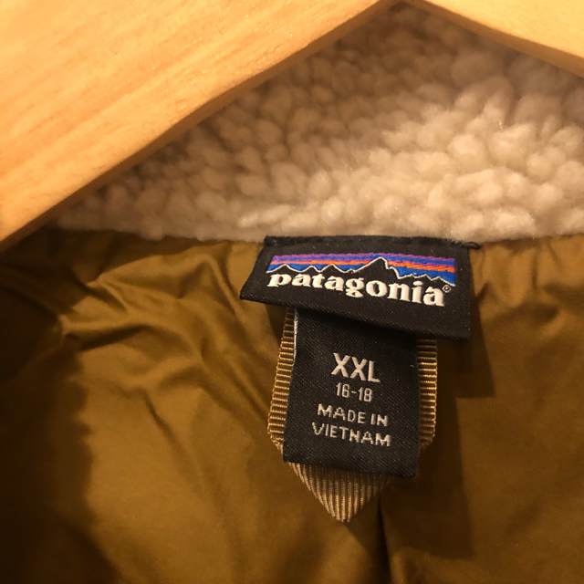 patagonia(パタゴニア)の女性M〜Lサイズ★Patagonia Kids Retro X Vest メンズのトップス(ベスト)の商品写真