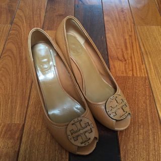 トリーバーチ(Tory Burch)のお値下げ♡トリーバーチのブラウンパンプス(ハイヒール/パンプス)