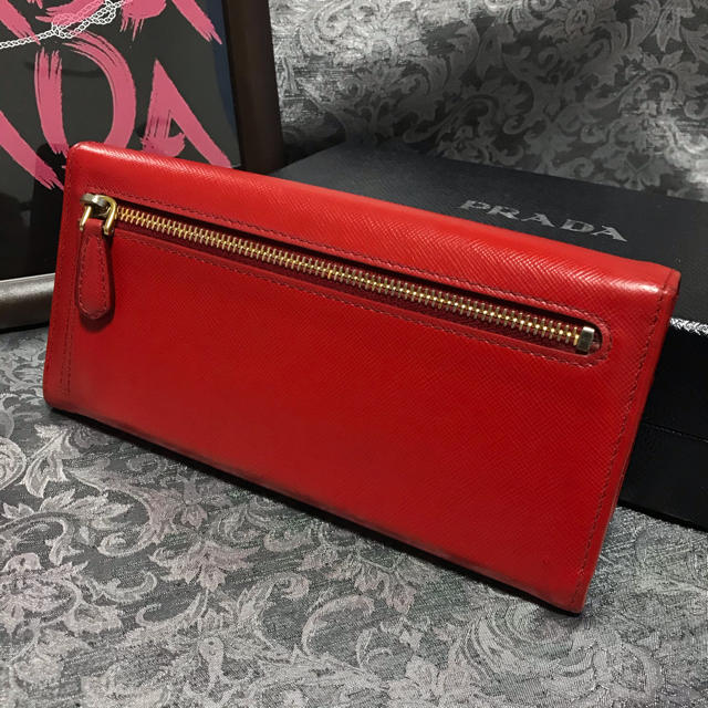 PRADA(プラダ)の専用でございます！ レディースのファッション小物(財布)の商品写真