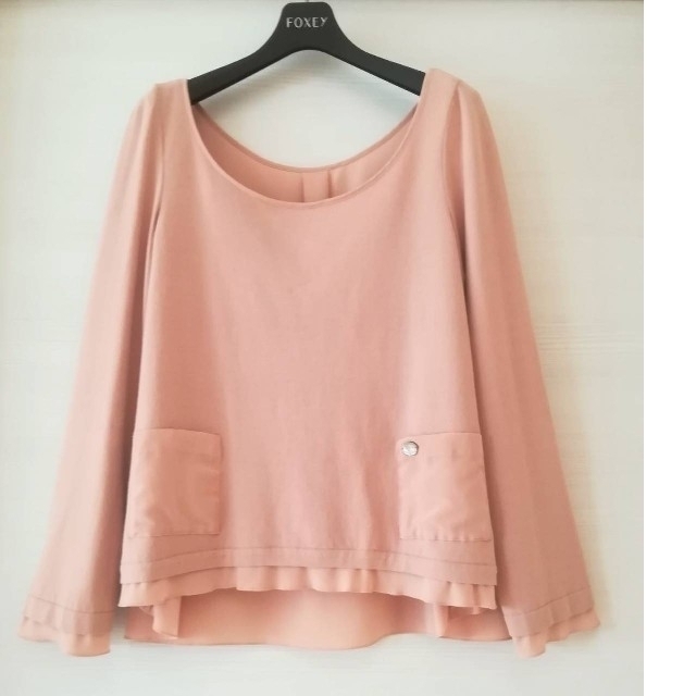 FOXEY(フォクシー)のフォクシー  FOXEY  ♡ トップス  ” DAISY AIR ”    レディースのトップス(カットソー(長袖/七分))の商品写真