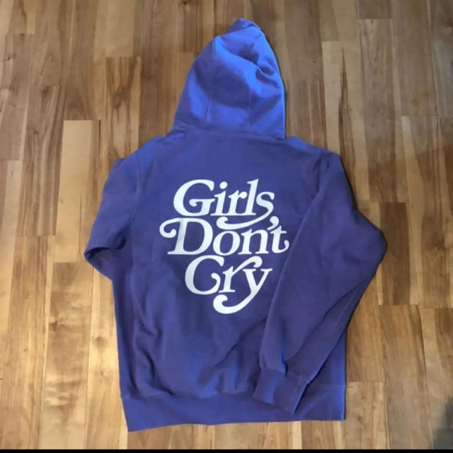 GDC(ジーディーシー)のgirls don't cry パーカー メンズのトップス(パーカー)の商品写真