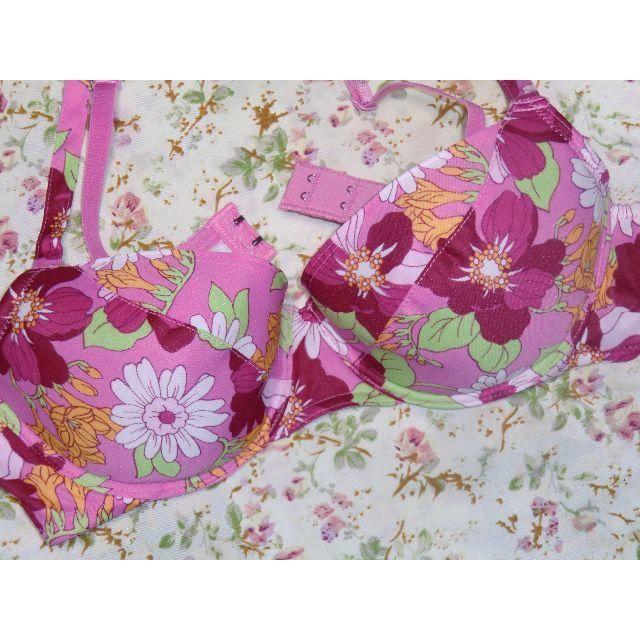 🌸新品【訳あり】C75ブラ★ピンク赤花柄 レディースの下着/アンダーウェア(ブラ)の商品写真
