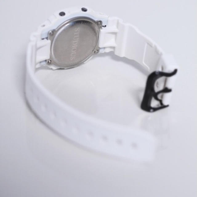 G-SHOCK(ジーショック)のG-SHOCK×STUDIOUS 限定 DW-5600E-1 WHITE レディースのファッション小物(腕時計)の商品写真