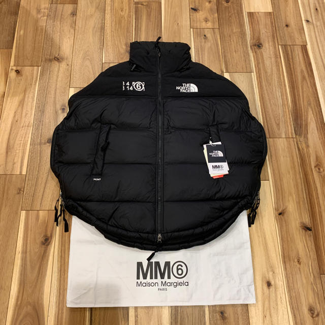 MM6(エムエムシックス)のレア MM6 マルジェラ NORTH FACE ショート ダウンジャケット S レディースのジャケット/アウター(ダウンジャケット)の商品写真