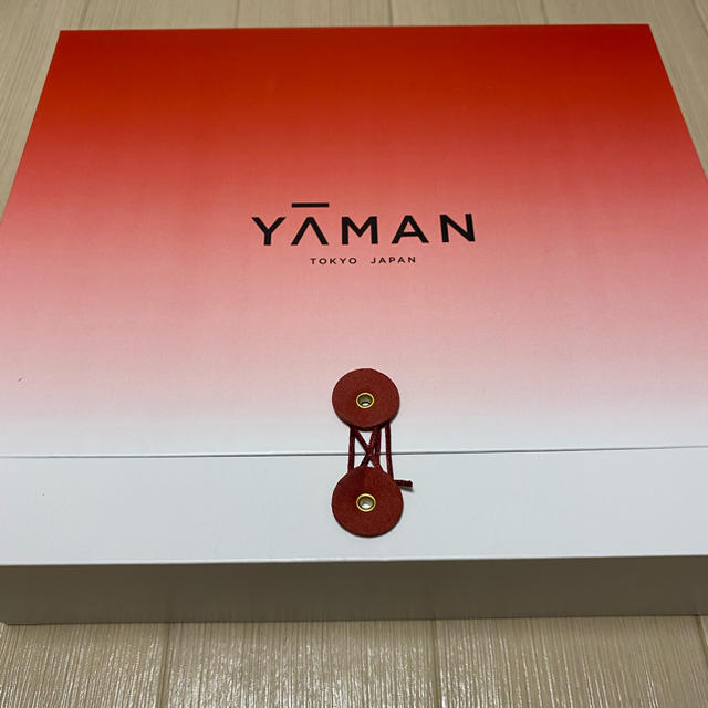 YA-MAN(ヤーマン)の週末値下げ　新品ヤーマン　限定キットRF美顔器 フォトプラス コスメキット スマホ/家電/カメラの美容/健康(フェイスケア/美顔器)の商品写真