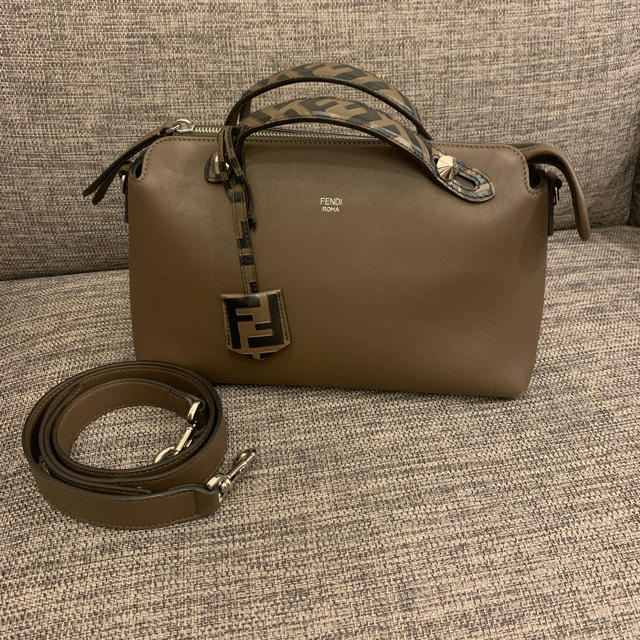 上質で快適 FENDI - フェンディ FENDI バイザウェイ ミディアム