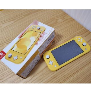 【値下げしました】Nintendo Switch  Light イエロー(携帯用ゲーム機本体)